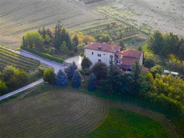 Prestige-Heim im südlichen Piemont 