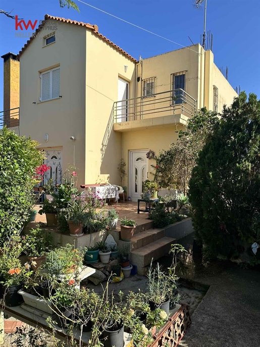 444397 - Einfamilienhaus zum Verkauf in Mouzouras Akrotiri, 170 m², €410,000