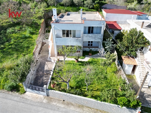 903402 - Twee verdiepingen tellend vrijstaand huis Te Koop in Aktounta Rethymno, 203 m², € 200.000
