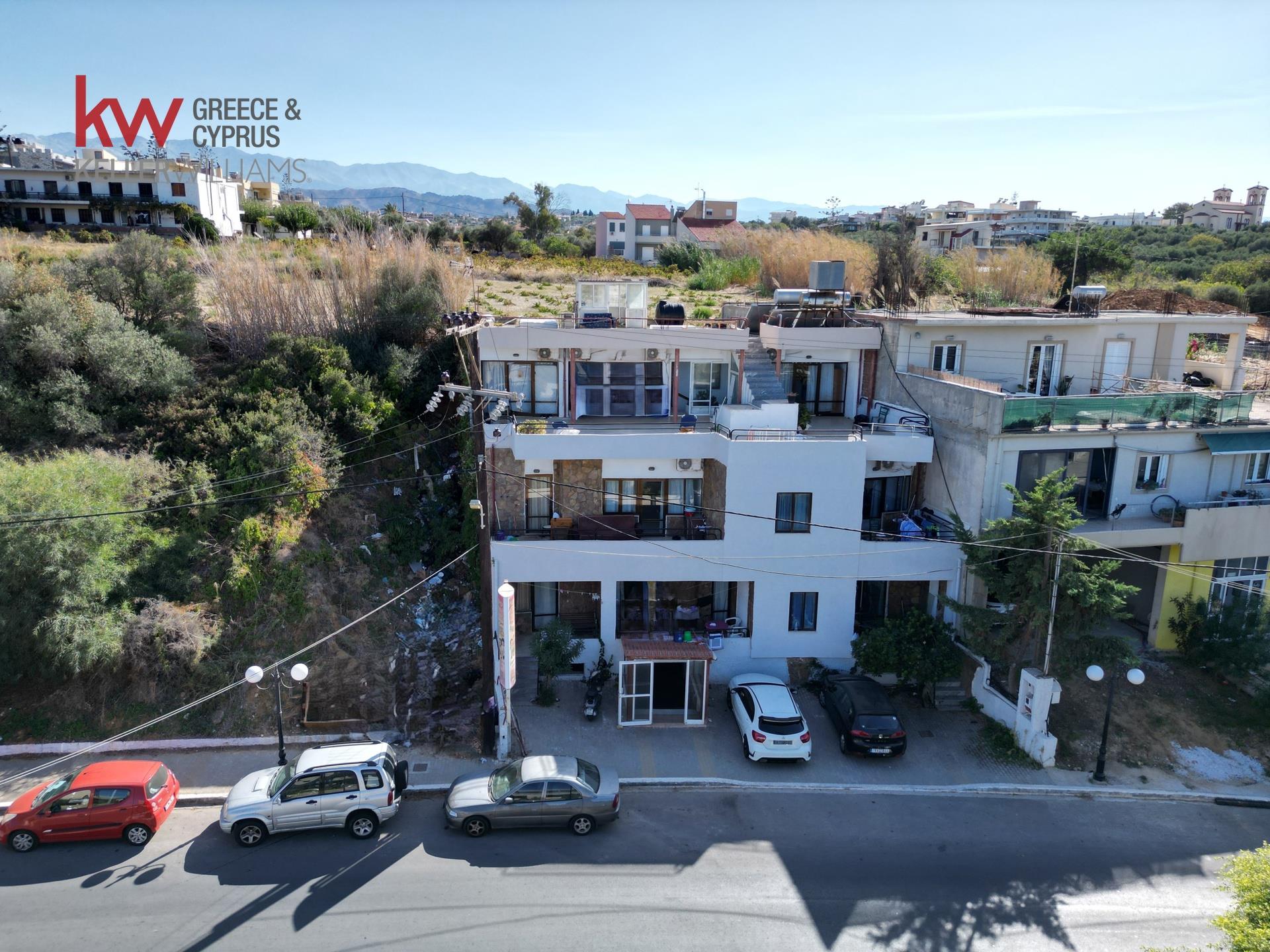1221814 - Zu verkaufen, Apartmentkomplex von 316 m², Kato Daratsos, Glaros, €630,000