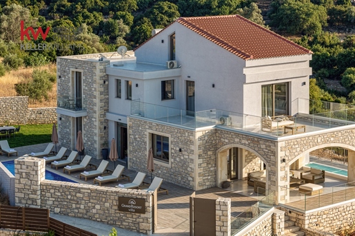 570229 - Villa For sale in Eleftherna, Rethymno 378 sq.m., €1.700.000