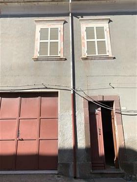 2 våningar radhus i Sardegna ' s Village, 30 min från stränder