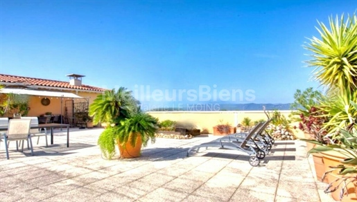 Fréjus tour de mare Rare- 6 room apartment on the roof with double garage 190m2 of terraces