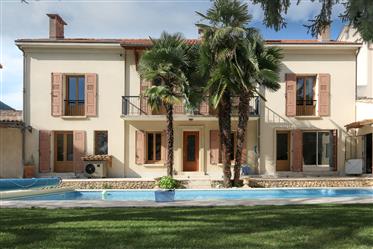 Charming home with swimming pool - 300m2