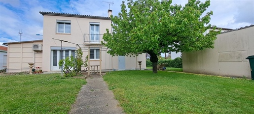 Dpt Lot et Garonne (47), for sale Boe Individual House P4 - 75m² Habitable approx. Garage and outbui