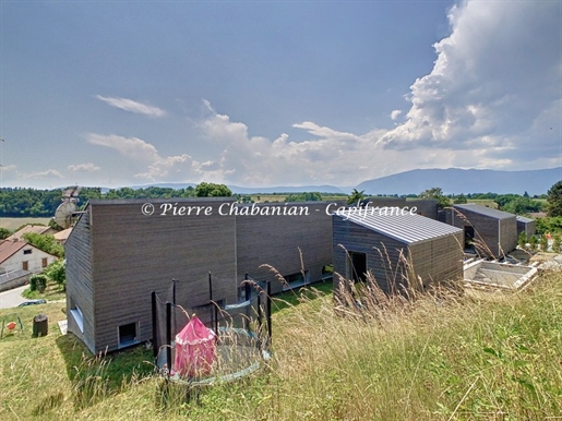 Dpt Haute Savoie (74), à vendre Saint Julien En Genevois maison P7 de 196 m² (275 m² au sol) - Terra