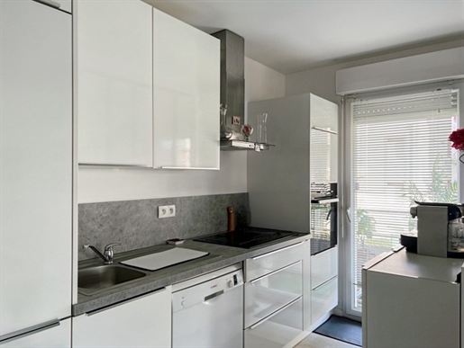 Dpt Loire Atlantique (44), à vendre Vertou appartement T2 49,4 m² - 2 Balcons - 1 Garage Boxe