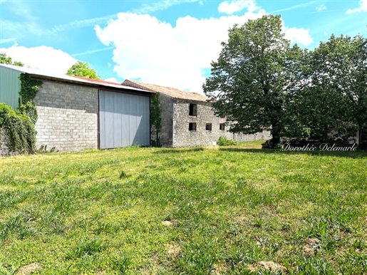 Dpt Charente Maritime (17), for sale 10 minutes from Surgeres Barn 230 m² Land 1520 m²