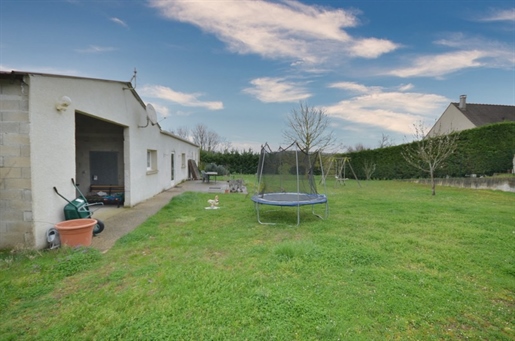 Condé en Brie, for sale real estate complex consisting of a contemporary house of 146 m2 and a rent