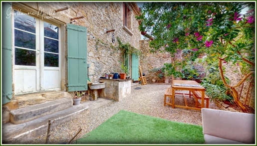 Dpt Hérault (34), for sale near to Pezenas house P6 for 190m² of living space with garage and garden
