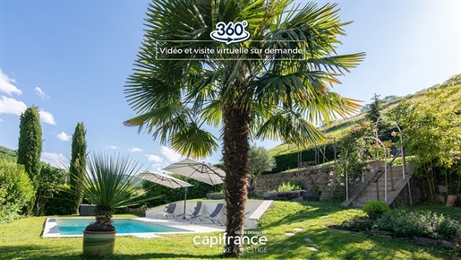 Quincié-En-Beaujolais Maison Vigneronne + Gîte indépendant 296,82m² Surface utile 488m²