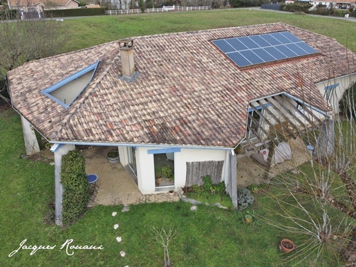 5 bedroom architect villa a stone’s throw from Bordeaux