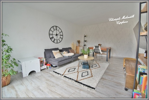 Exclusive - Capifrance - Christophe Michaudelle offers you: in Meaux 3rd floor apartment, 4 rooms 87