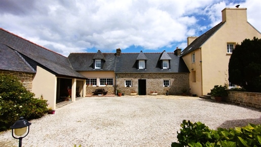 Dpt Finistère (29), for sale Plobannalec house P8 of 219 m² - Land of 2,310 m²