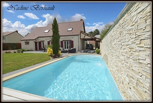 Dpt Loiret (45), for sale near Orleans 4 bedroom house - Swimming pool - camper van garage - enclose
