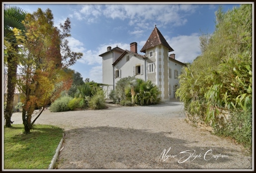 Dpt Landes (40), à vendre proche de Bordeaux, propriété d'exception de 420 m² au calme