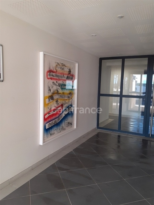 Var (83), Brignoles new T3 apartment of 84 m² on the raised ground floor, delivered on -