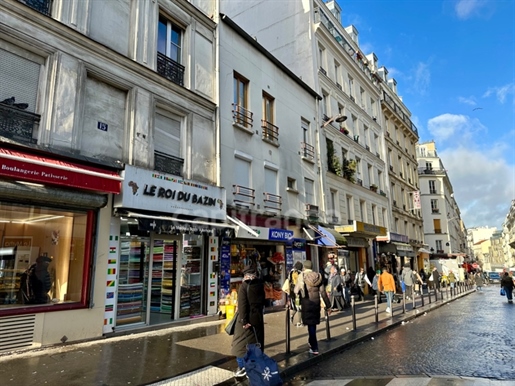 Dpt Paris (75), à vendre Paris 18Eme Arrondissement appartement T1 intégralement à refaire de 13,25