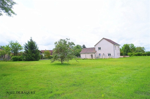 Dpt Jura (39), for sale near Monteplain house P7 of 131 m² - Land of 2 917,00 m²