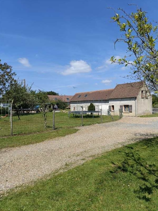 Dpt Maine et Loire (49), à vendre maison P7 - Terrain de 9500m²