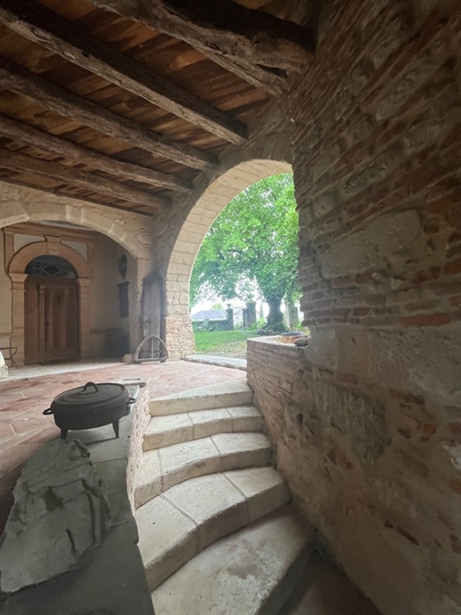 Dpt Tarn et Garonne (82), for sale small family castle in Toulouse 1 hour, Old Lord's Residence domi