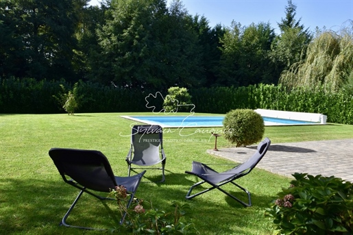 Dpt Loiret (45), for sale Sully Sur Loire 9-room bourgeois house of 270 m² - Land of 2,548.00 m² - H