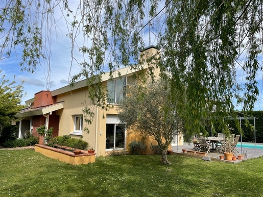 Dpt Haute Garonne (31), zu verkaufen Haus P6 von 130 m² - Grundstück von 1089 m2