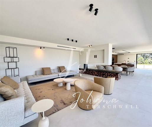 Dpt Var (83), à vendre Grimaud maison P6 de 250 m² - Terrain de 4 000,00 m²