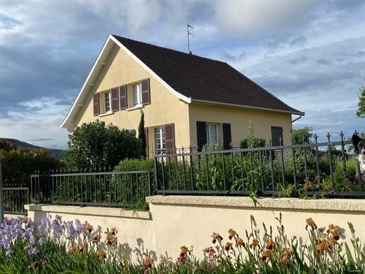 Dpt Saône et Loire (71), à vendre Saint Denis De Vaux maison P8 de 181,65 m² - Terrain de 1 996,00 m