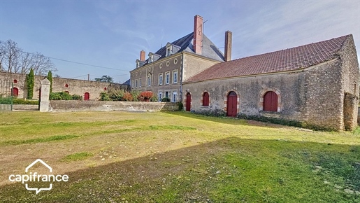 Dpt Deux Sèvres (79), à vendre proche de Thouars maison P16 de 414 m² - Terrain de 32 665 m²