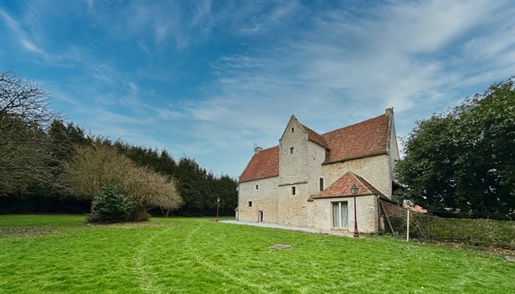 Dpt (14), Normandy Falaise For Sale Manor 5 Bedrooms Substantial Outbuildings