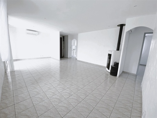 Dpt (34) Villa de plain pied de 124 m² avec garage, piscine hors sol, sur un terrain de 644 m²