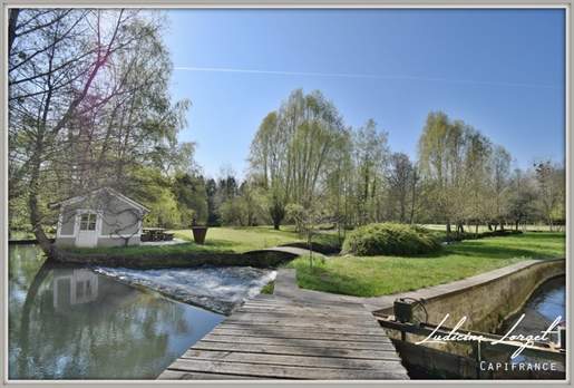 Dpt Oise (60), for sale near Mareuil Sur Ourcq Moulin 300 m² - 6 bedrooms - Outbuilding 300m²- T