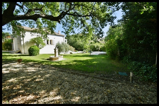 Dpt Vaucluse (84), à vendre Lauris maison P4 de 158,8 m² - Terrain de 1 280,00 m²