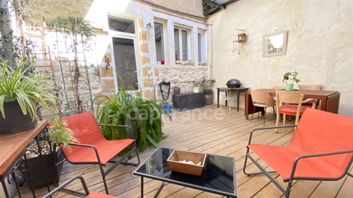 Dpt Bouches du Rhône (13), à vendre La Roque D'antheron maison de village de type 4 de 112 m2 avec t