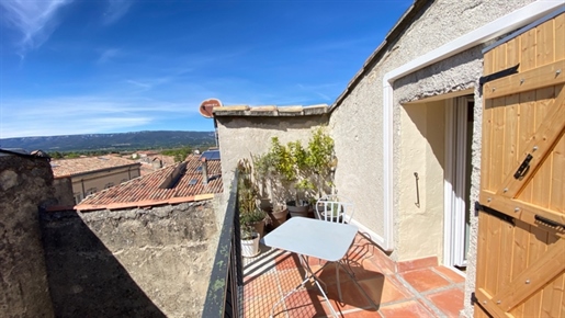 Dpt Bouches du Rhône (13), à vendre La Roque D'antheron maison de village de type 4 de 112 m2 avec t