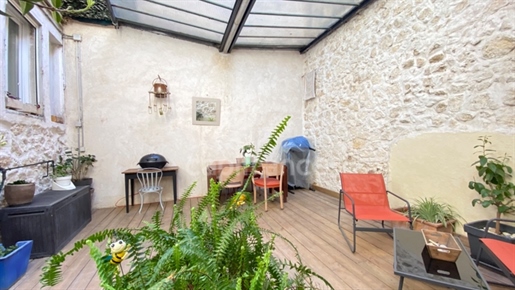 Dpt Bouches du Rhône (13), en venta La Roque D'antheron casa de pueblo tipo 4 de 112 m2 con terraza