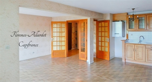 Dpt Savoie (73), for sale Aix Les Bains apartment T4 with balcony