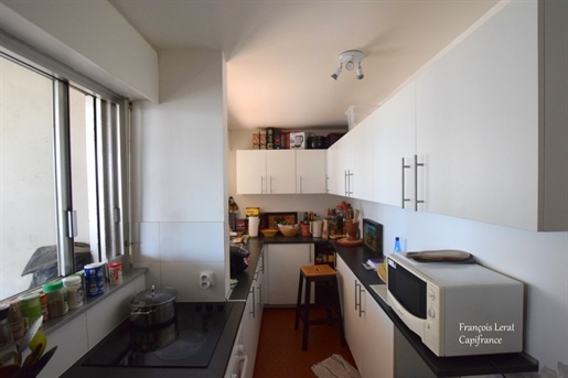 Dpt Hauts de Seine (92), for sale Courbevoie apartment T4 - €380,000