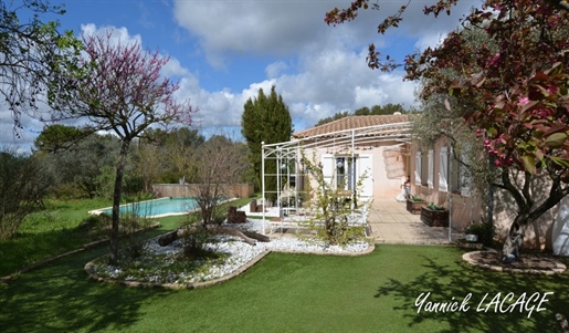 Dpt Bouches du Rhône (13), for sale Cuges Les Pins Magnificent villa of 236 m² with swimming pool an