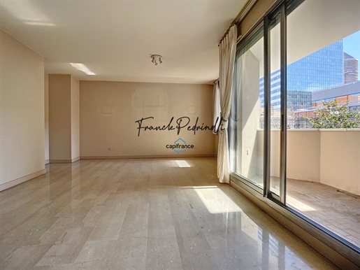 For sale Lyon 6Th - Apartment 132 m² to Renovate or Divide Brotteaux / Garibaldi - Garage included
