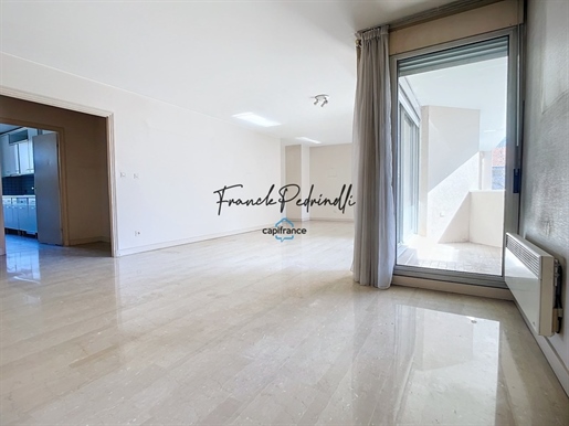 For sale Lyon 6Eme - Apartment 134 m² to Renovate or Divide Brotteaux / Garibaldi - Garage included