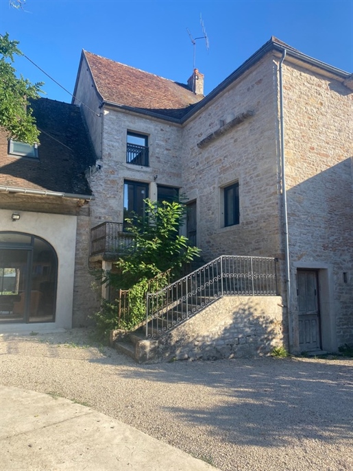 Dpt Saône et Loire (71), for sale near Chalon Sur Saone house P8