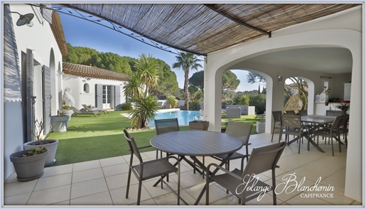 Dpt Hérault (34), à vendre Beziers maison P7 de 261,5 m² - Terrain de 1 139,00 m² -Double garage-Vue