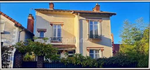 Dpt Hauts de Seine (92), for sale Sevres house 4 Rooms 3 Bedrooms