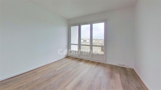 Dpt Gironde (33), te koop Merignac Gerenoveerd T4 appartement van 67 m² - Groot Balkon