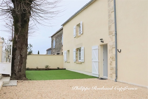 Bourgeois house in St Laurs 148.84 m² - Land of 2,082.00 m²