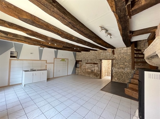 Pretty Stone House T3 of 75 m² - Land of 230 m²