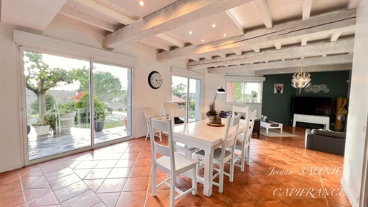 Dpt Haute Garonne (31), à vendre proche de Caraman maison P8 de 240 m² - Terrain de 4 500,00 m²