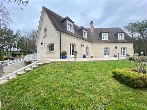Dpt Oise (60), for sale Troissereux house P7 of 296 m² - Land of 6,000.00 m²